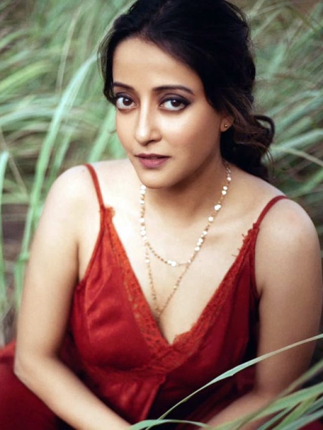 রাইমার সাহসী ফটোশ্যুট, মনোকিনীতে নজরকাড়া লুক