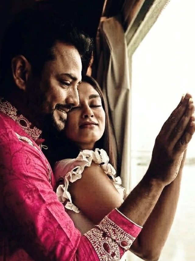 দেবলীনার সঙ্গে বিচ্ছেদ, গোপনেই চলছে তথাগত-বিবৃতির প্রেম ?