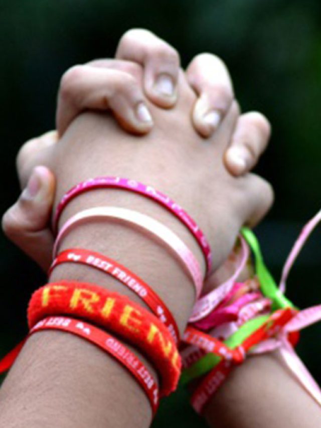 বন্ধুত্ব উদযাপনের দিন! এবছরের ফ্রেন্ডশিপ ডে কবে?