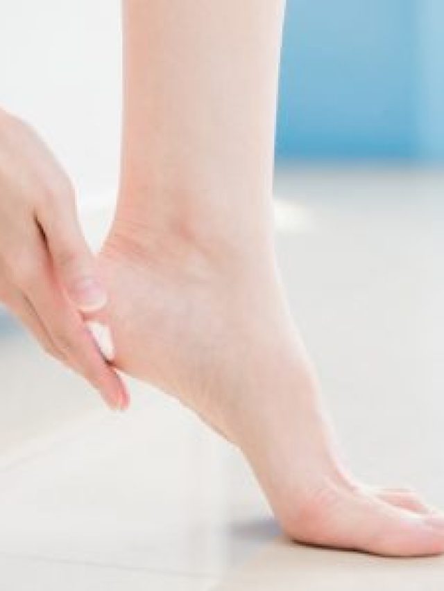 ফাটা গোড়ালি হবে মাখনের মতো, রইল ঘরোয়া উপায়