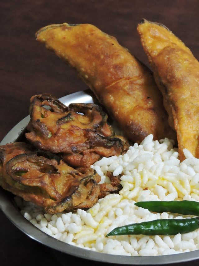 পেঁয়াজির বাইরে ক্রিস্পি ভিতরে নরম হবে এভাবে ভাজলে