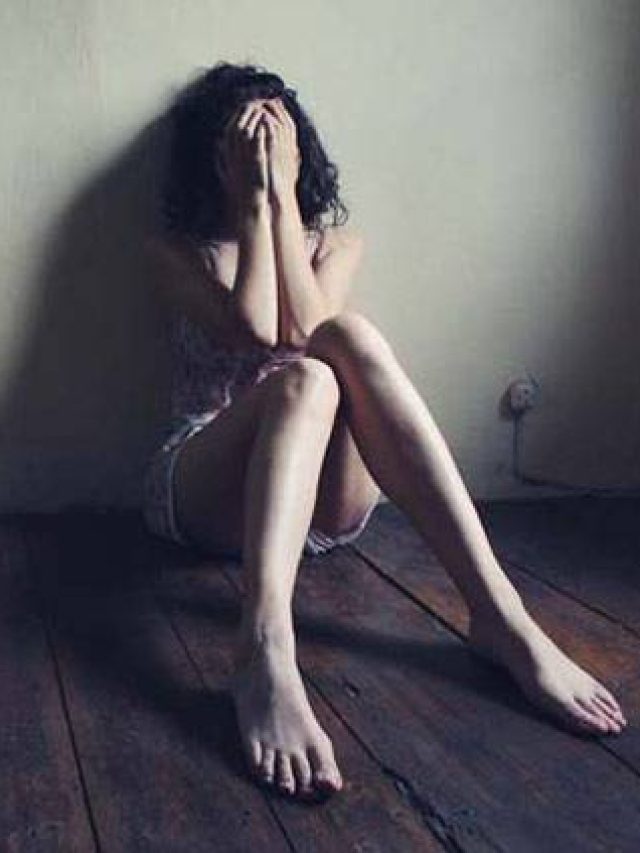 প্রেমের ব্যথা ভুলে কীভাবে এগিয়ে যাবেন জীবনে? রিলেশনশিপ টিপস