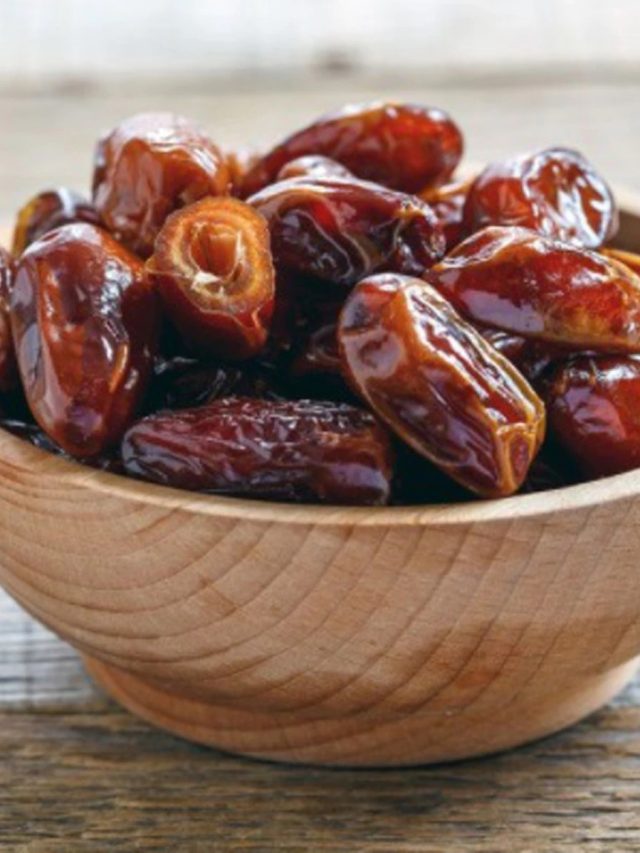 সাত সকালে খান খেজুর, এক মাসে এই ৫ বদল দেখবেন