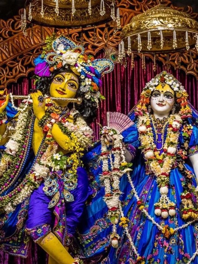 পুজোয় ফুল কেন আবশ্যক? জানুন আসল মাহাত্ম্য