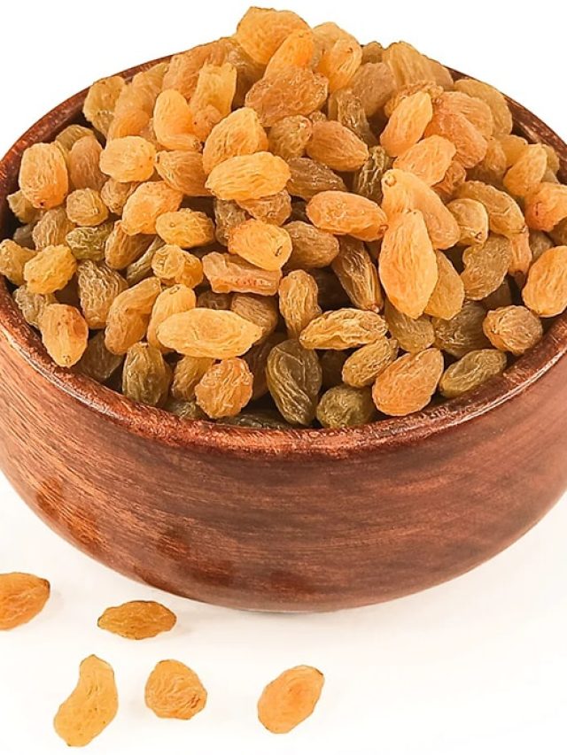 সকালে ক'য়েকটা কিশমিশ, ব্যাস খেলা শুরু...