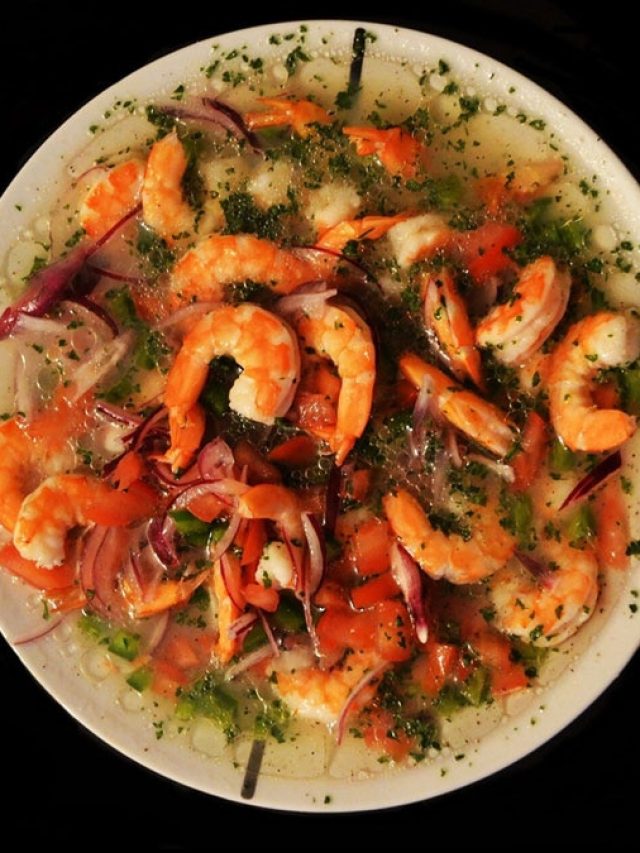 চিংড়ির এই অংশ বাদ না দিয়ে খেলে হতে পারে বড় ক্ষতি