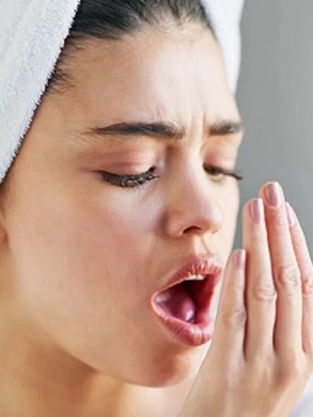 নিয়মিত ব্রাশের পরেও দুর্গন্ধ? এই টিপসেই হবে কাজ