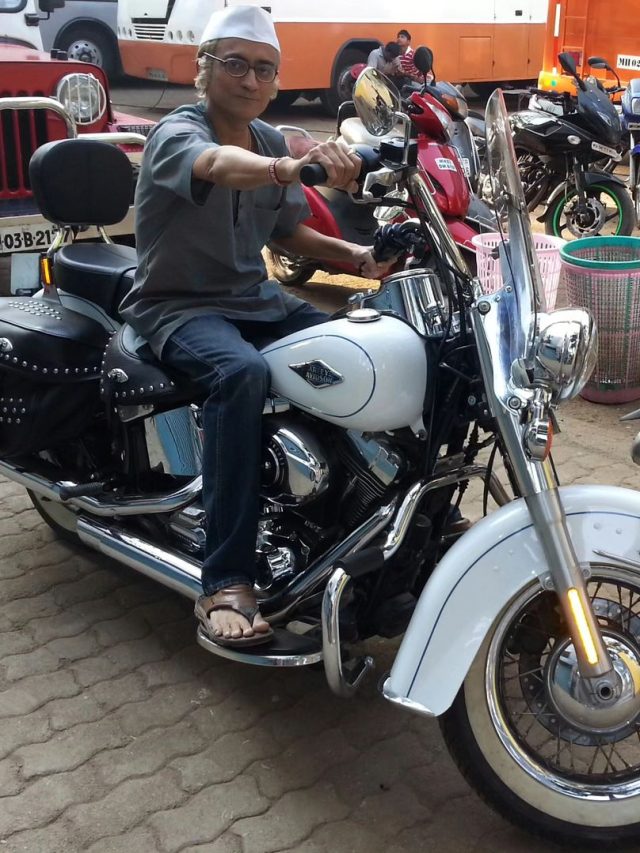 TMKOC के बापूजी का स्वैग, महंगी बाइक पर की सवारी, यूजर्स हैरान