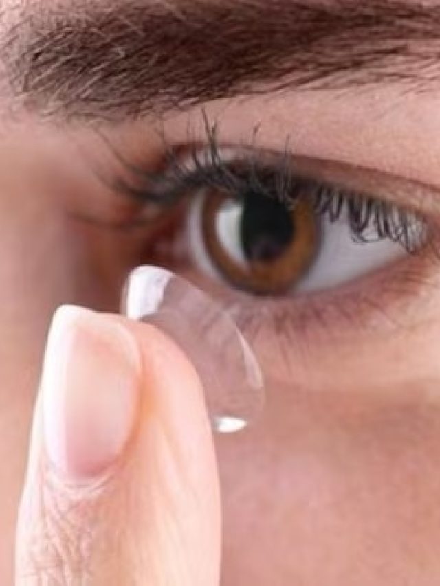 টানা কন্ট্যাক্ট লেন্স পরেন? সাবধান!