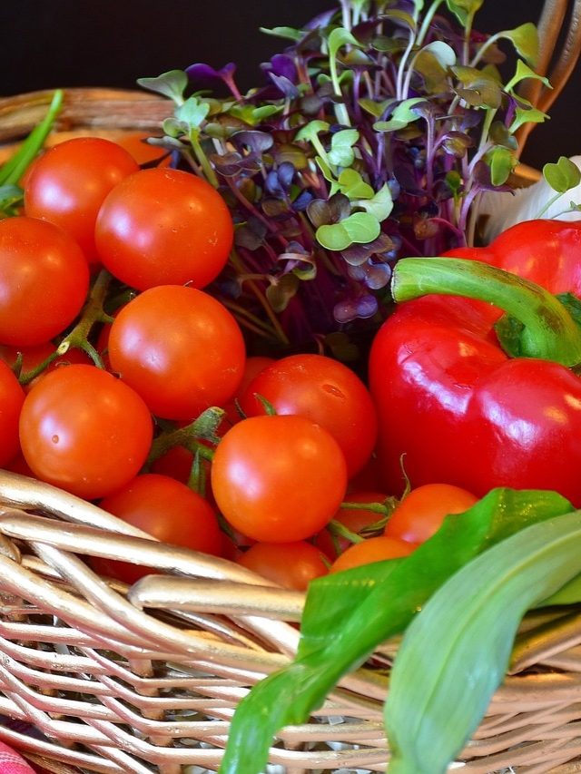 কিচেন গার্ডেন করতে চান? রইল টিপস