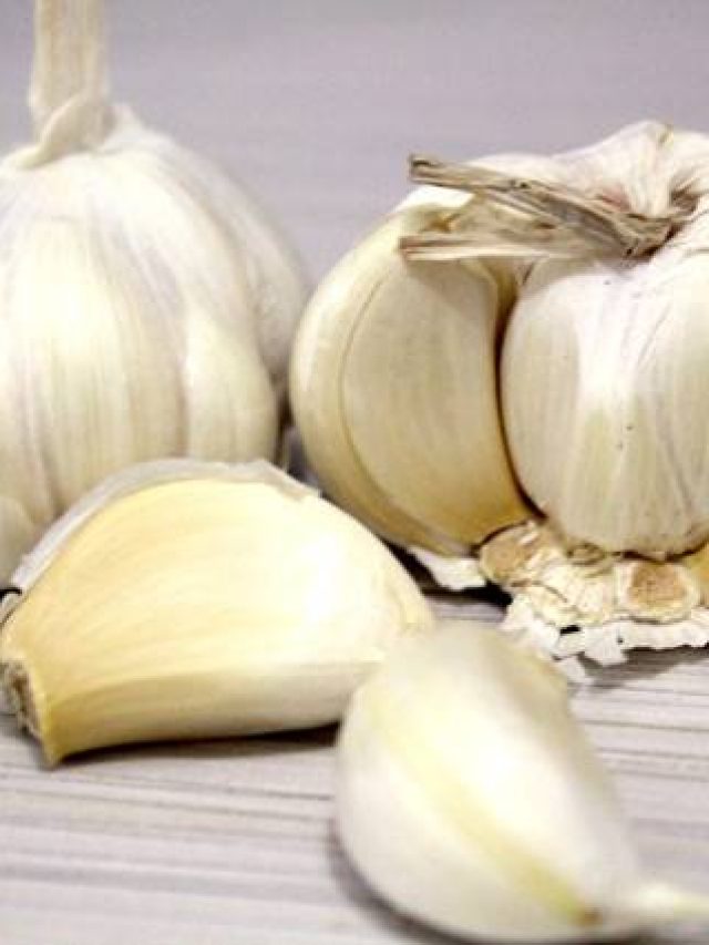 এই রোগে 'বিষ' কাঁচা রসুন