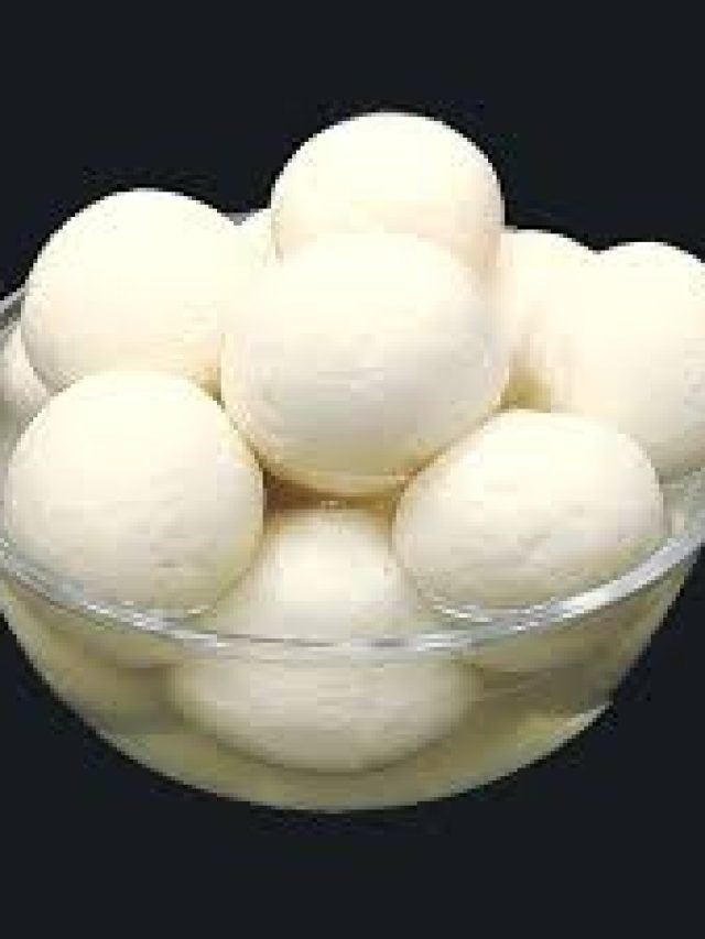 পেলেই তো মুখে চালান, রসগোল্লাকে ইংরেজিতে কী বলে জানেন?