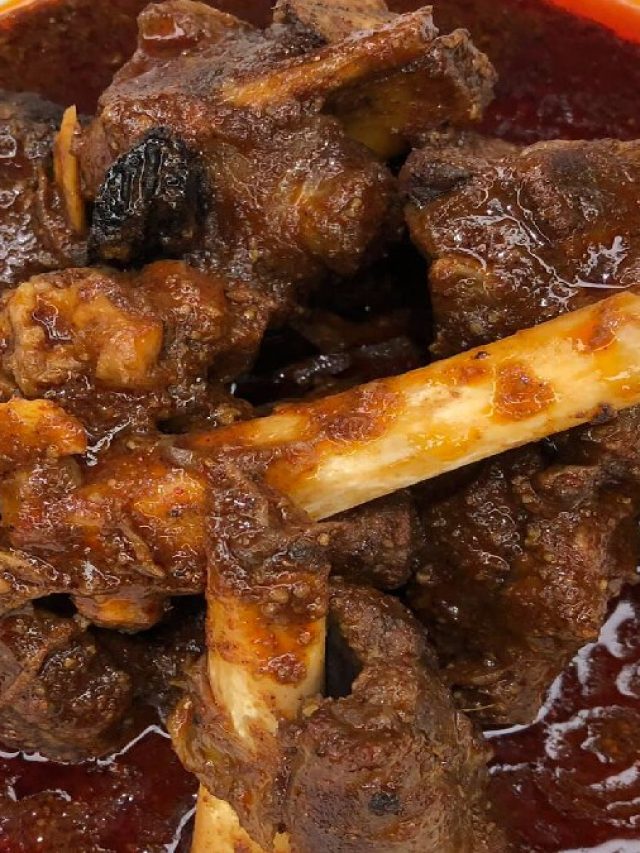 লঙ্কা-টমেটো ছাড়াই মাটনের লোভনীয় রেসিপি রইল