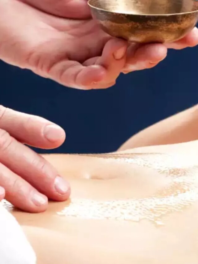 আয়ুর্বেদ মেনে  নাভিতে দিন দুই তেল, আজীবন যৌবন