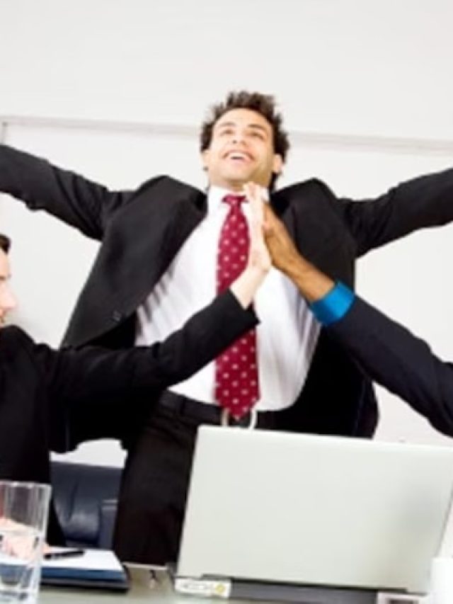 বসকে ভুলেও এই সাতটি কথা বলবেন না