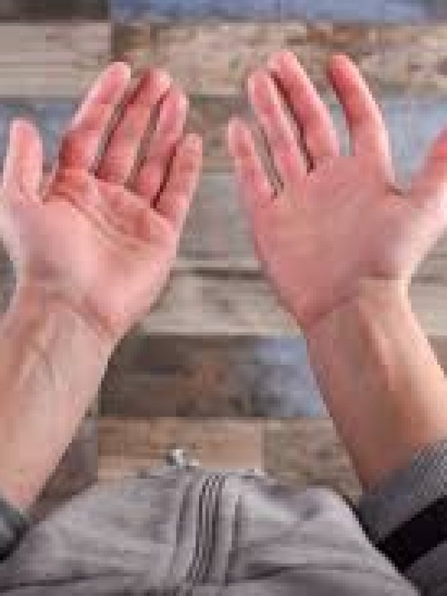 হাতে এই চিহ্ন আছে? টাকার অভাব হয় না