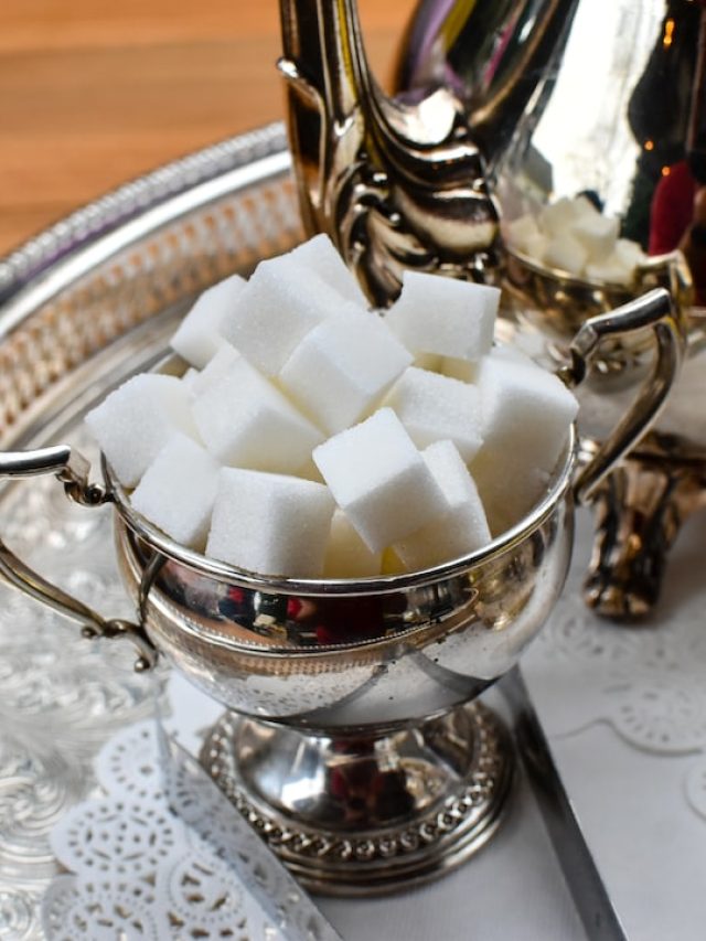 ডিপ্রেশন কাটায় চিনি, রয়েছে আরও কী কী গুণ