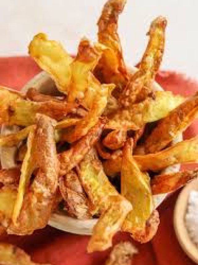 আলুর খোসার মুচমুচে চিপস, জাস্ট ৫ মিনিটে, রেসিপি