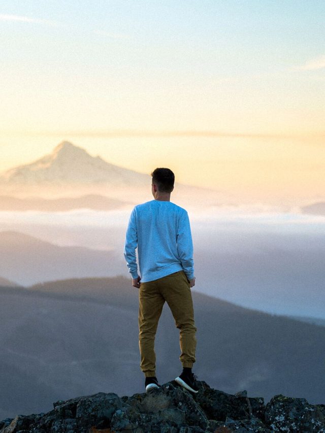 কোনও প্রেম-সম্পর্কে জড়াতে চায় না এই ৪ রাশি