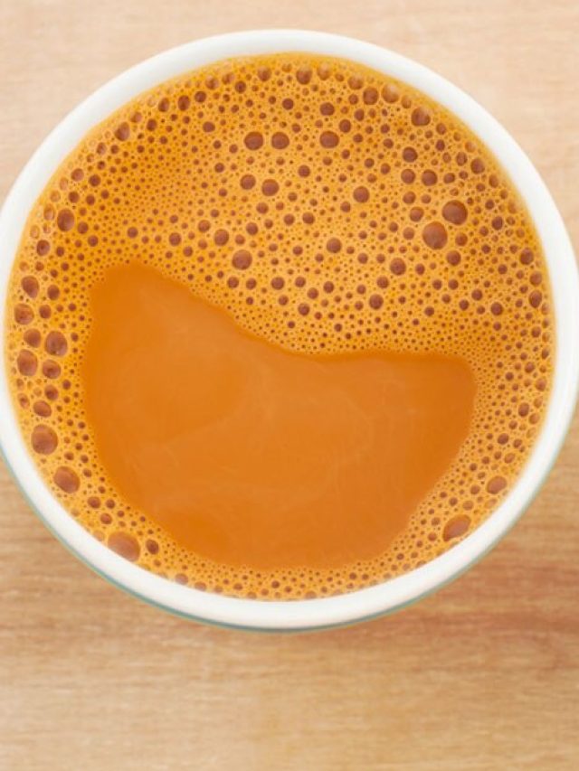 দুধ-চা এভাবে বানালেই হয় গ্যাস-পেট ব্যথা, সঠিক উপায় জানুন