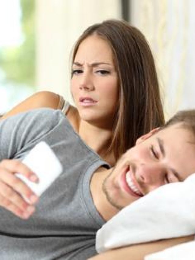 স্বামীকে সবসময় সন্দেহ করেন, এই ৫ রাশির মেয়েরা