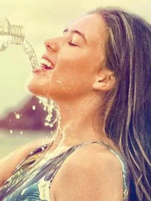 প্রচুর জল খাওয়া প্রাণঘাতী! দিনে ক'গ্লাস খাবেন?