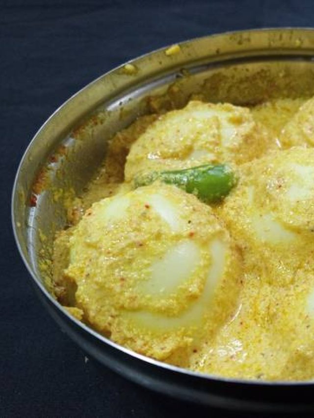 টিফিন বক্সে ডিম ভাপা, টেস্টে মাথা নষ্ট!