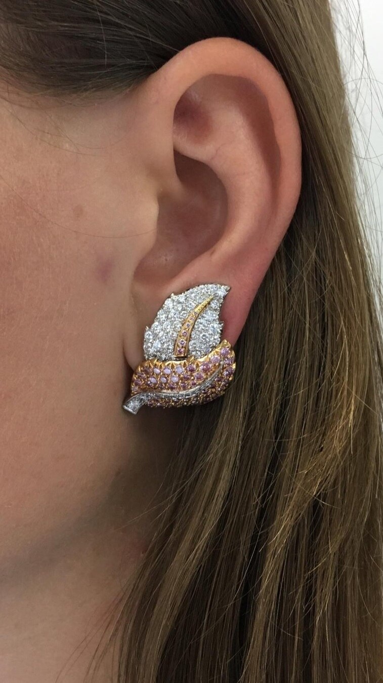 Update more than 71 longest earrings in the world best 3tdesign.edu.vn