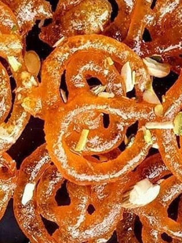 বাড়িতেই সহজে তৈরি করুন জিলিপি, রইল রেসিপি