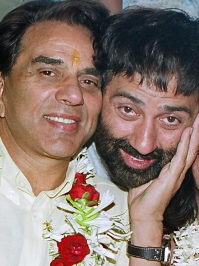 87 की उम्र में धर्मेंद्र ने दिया Liplock सीन, बेटे सनी देओल बोले- मेरे पिता कुछ भी...