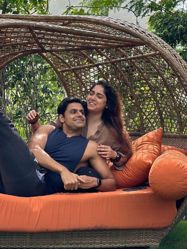 रोमांटिक हुई आमिर खान की बेटी, बांहों में दिखे मंगेतर, बोलीं- हैरान हूं...