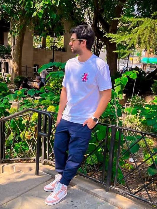 शादी को हुए 2 महीने, अकेले वेकेशन पर सनी के बेटे, फैन्स बोले- द्रिशा भाभी कहां हैं?