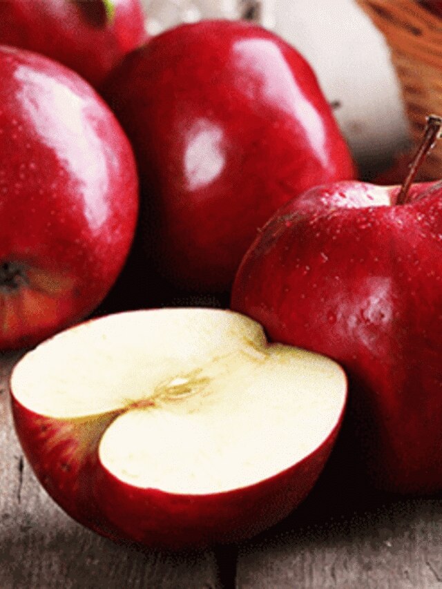 কাটা আপেল অনেকক্ষণ রাখলেও কালো হবে না, রইল পদ্ধতি