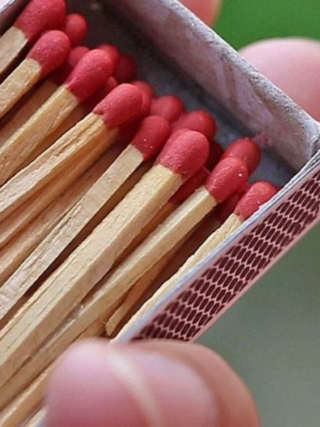 ঠাকুর ঘরে কখনও রাখবেন না দেশলাই, কারণ জেনে নিন