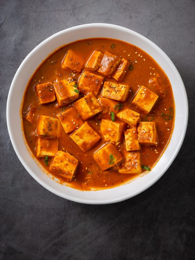 ডিনারে পরোটার সঙ্গে হয়ে যাক পনির কোরমা, রেসিপিটা জেনে নিন