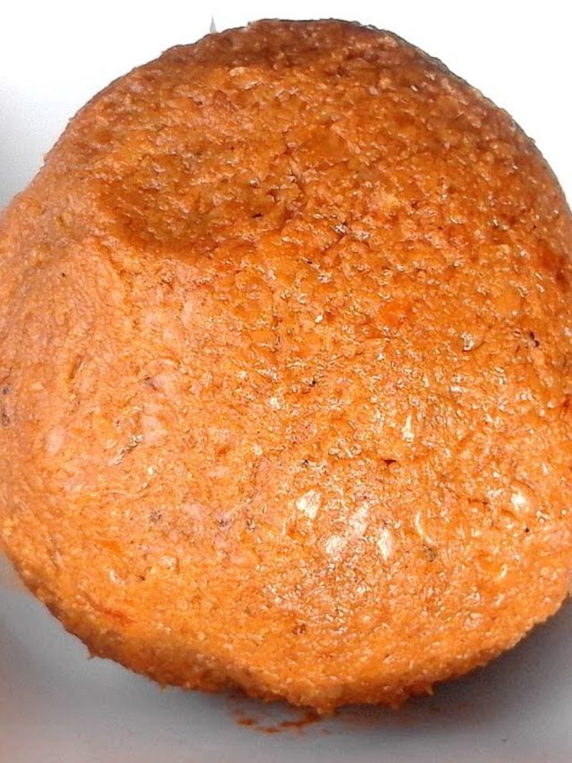 নিমিষে সাবাড় হবে এক থালা ভাত, বানান মশলাদার তিলের ভর্তা