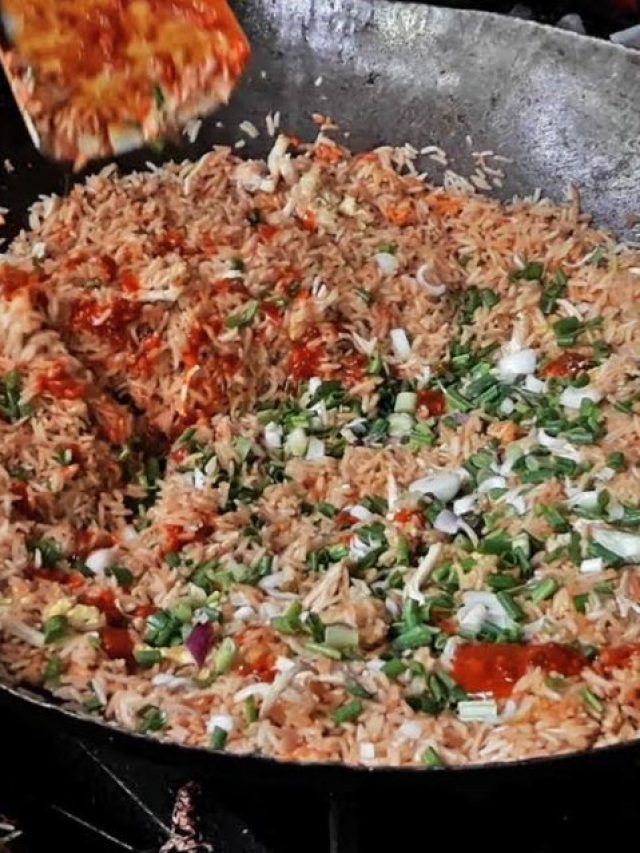 মুম্বই স্টাইল মশলাদার ফ্রায়েড রাইস রেসিপি