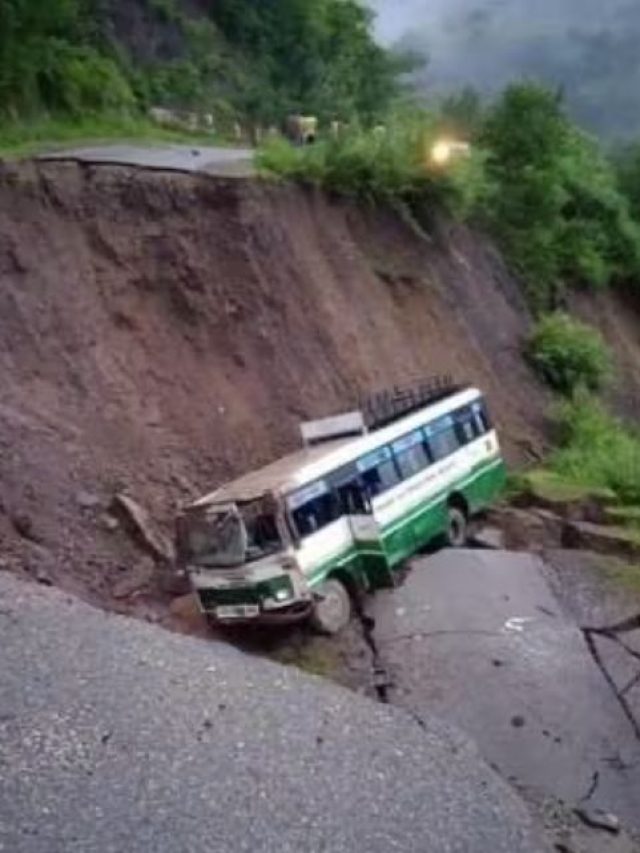 উত্তরাখণ্ডে ধ্বংসলীলা প্রকৃতির! ছবি দেখলে হাড় হিম হবে