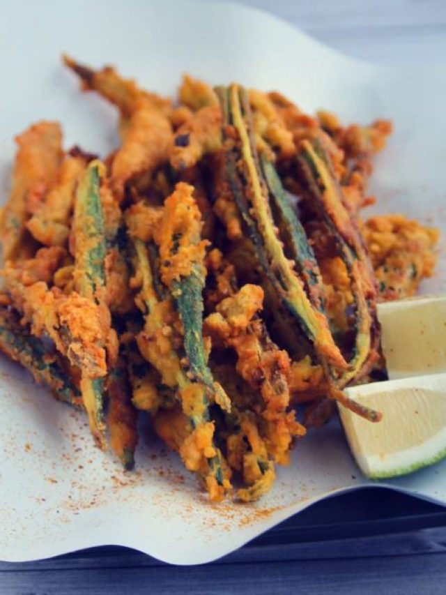 ডালের সঙ্গে ঢেঁড়সের 'কুড়মুড়ি'! একবার খেলে বারবার খাবেন এই ভাজা