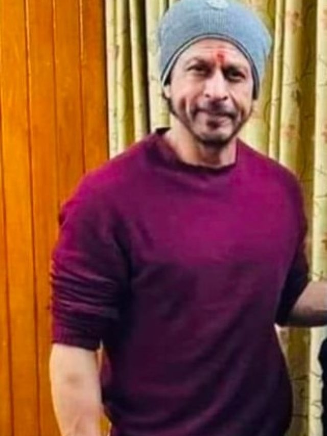 तिरुपति पहुंचे शाहरुख, श्री वेंकटेश्वर स्वामी से मांगी दुआ, सुहाना-नयनतारा ने भी टेका माथा