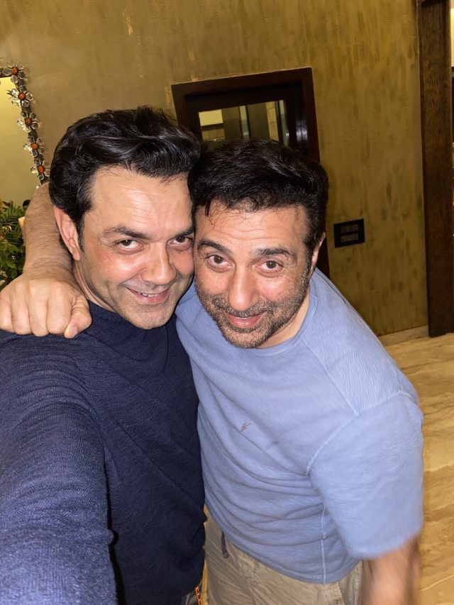 सनी ने बॉलीवुड को किया एक्सपोज, भाई बॉबी के लिए छलका दर्द, बोले- नहीं दिया था काम
