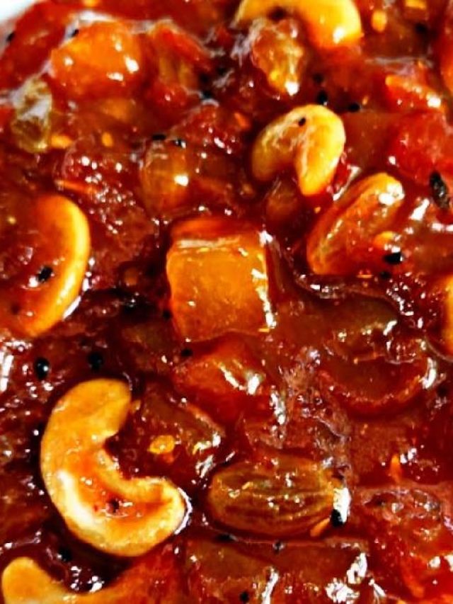 নেমন্তন্ন বাড়ির খেজুর-টমেটো-আমসত্ত্ব চাটনি, বাড়িতে বানান এভাবে