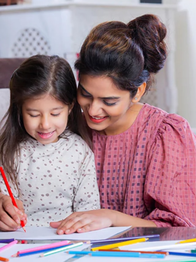 সন্তান খুব জেদি? এই ৭ টিপসে করুন শান্তশিষ্ট