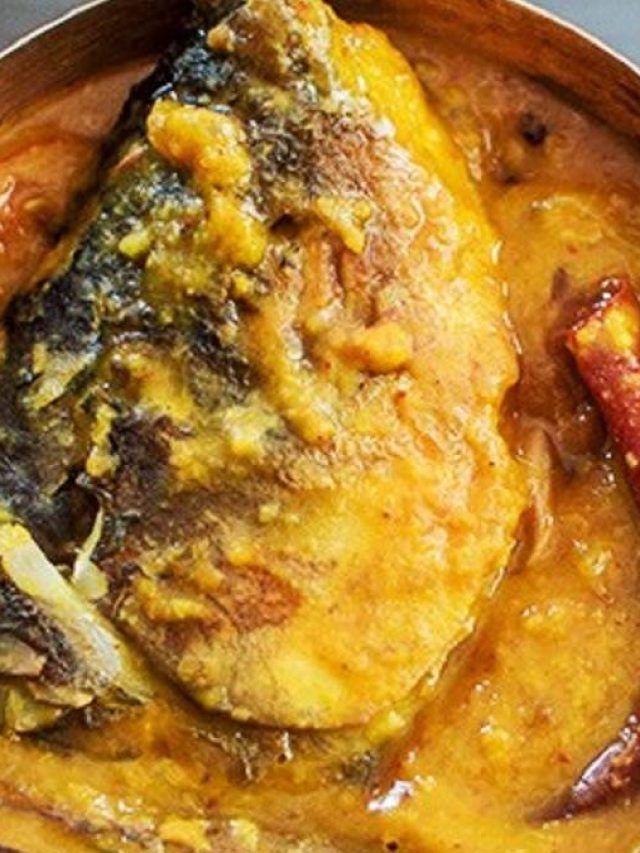 মাছের মাথা দিয়ে এভাবে তৈরি করুন মুগডাল, আঙুল চাটতে থাকবেন