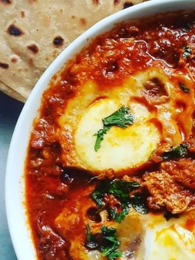 বর্ষায় রুটির সঙ্গে ঝালঝাল ডিমের পোচ কারি, রইল রেসিপি