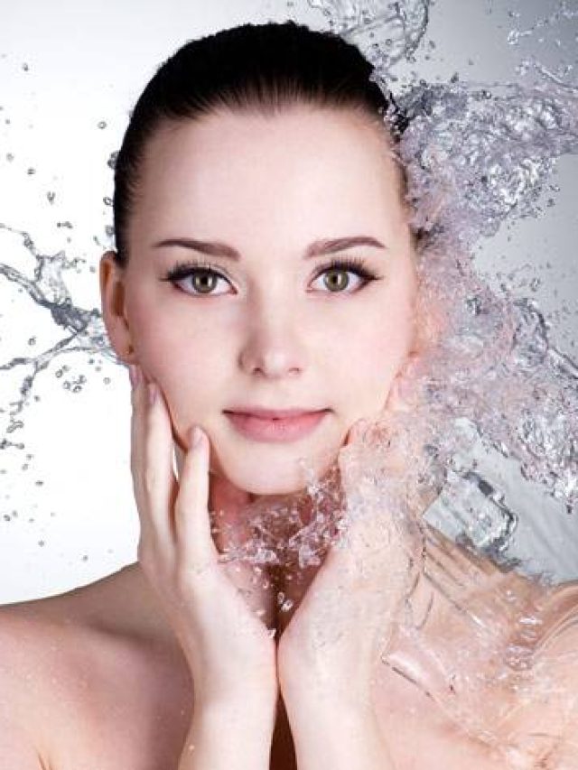 উজ্জ্বল ত্বক চান? রাতে ঘুমোনোর আগে যা করবেন