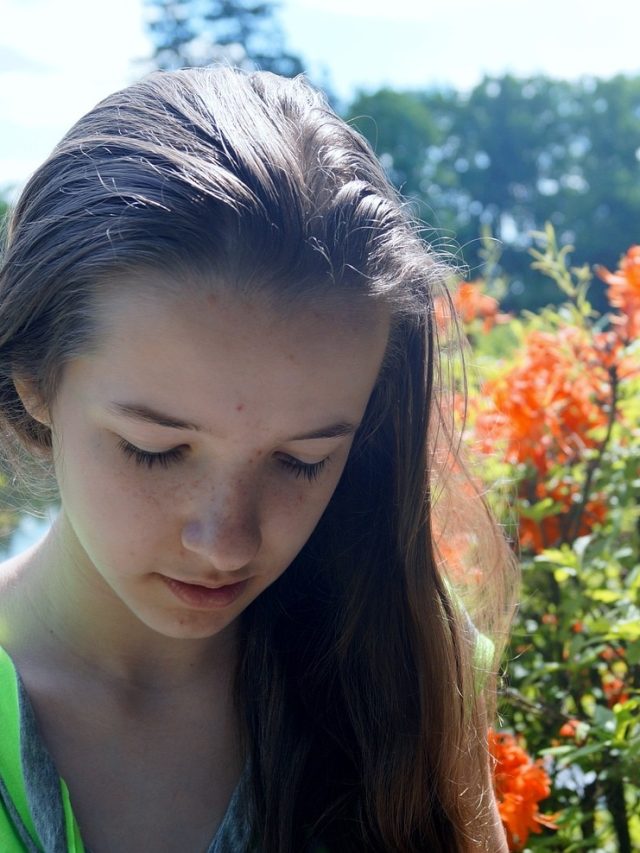 এই লক্ষণ দেখলেই বুঝবেন, যৌবনে প্রবেশ করছে সন্তান