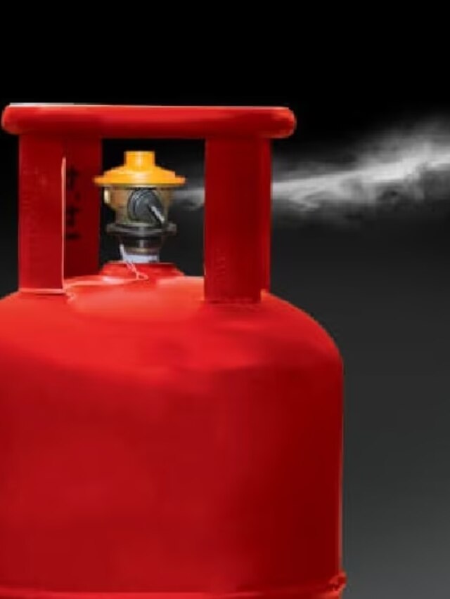 রান্নার গ্যাস লিক? দুর্ঘটনা এড়াতে সঙ্গে সঙ্গে করুন ৫ কাজ