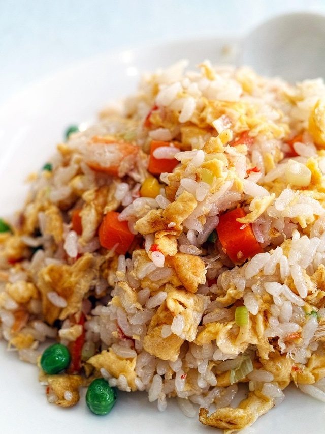 ফ্রিজের বাসি ভাত দিয়েই এটা ভাল হয়, রেসিপি শিখে নিন