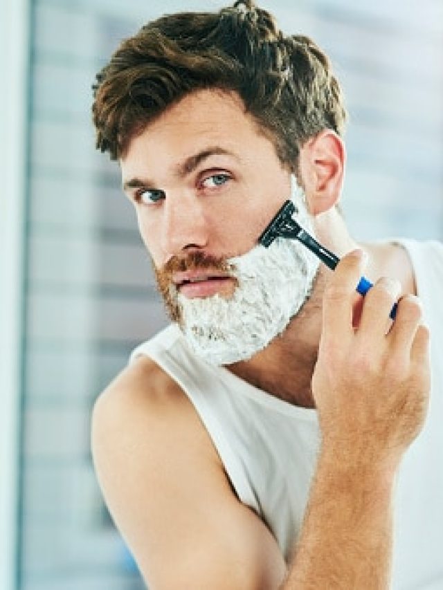 এটা-সেটা লাগালে ক্ষতি, দাড়ি কাটার পর মুখে কী লাগাবেন?